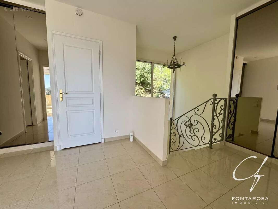 Maison à SAINT-RAPHAEL