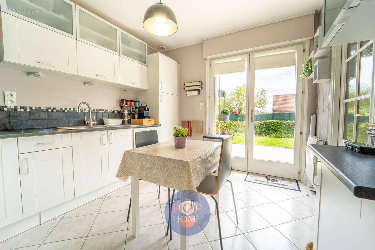 Maison à NEUVE-CHAPELLE