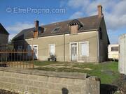 Photo 1 - Maison à COUY