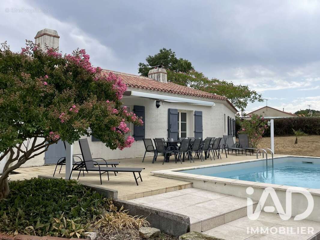 Maison 117 m² à Chantonnay  - photo 3