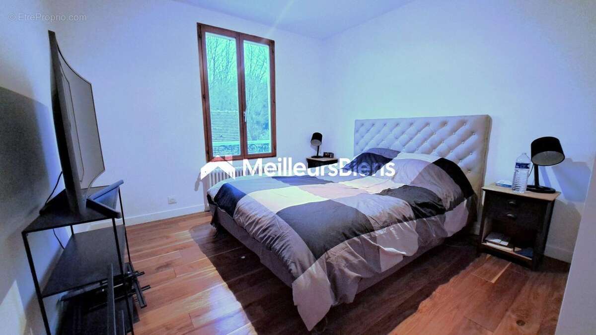 Maison à AUVERS-SUR-OISE