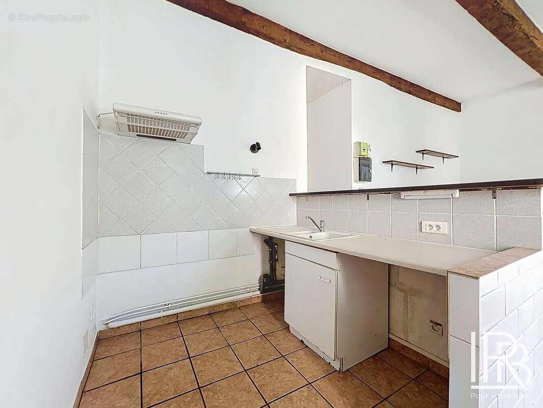 Appartement à MARSEILLE-1E