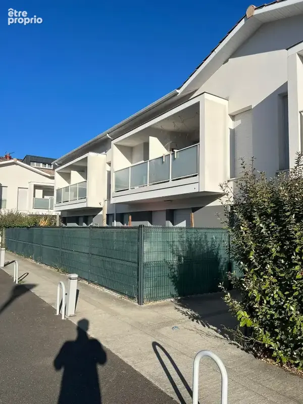 Villenave-d'Ornon -Vx-Bourg Appartement T3.58 M2.Jardin-Parking - photo 1