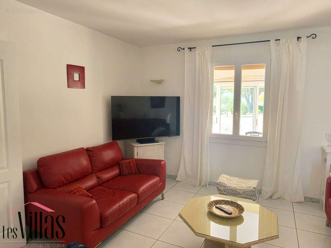 À seulement 5 minutes de Carcassonne, laissez-vous séduire par cette belle maison familiale avec piscine - photo 8