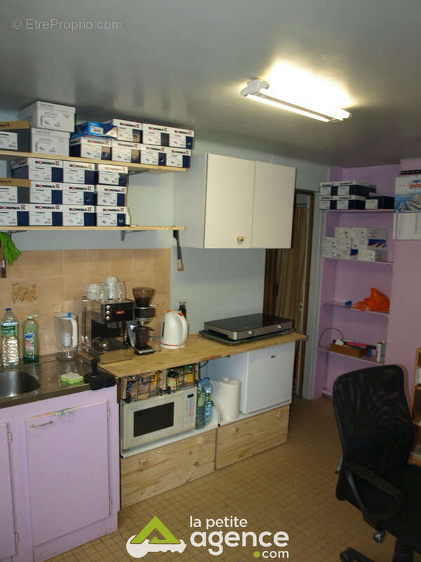 Commerce à COSNE-COURS-SUR-LOIRE