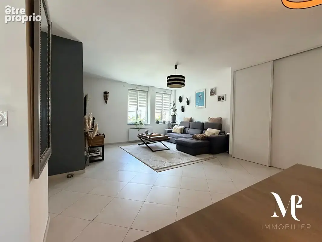 Appartement à LA CHAPELLE-EN-SERVAL