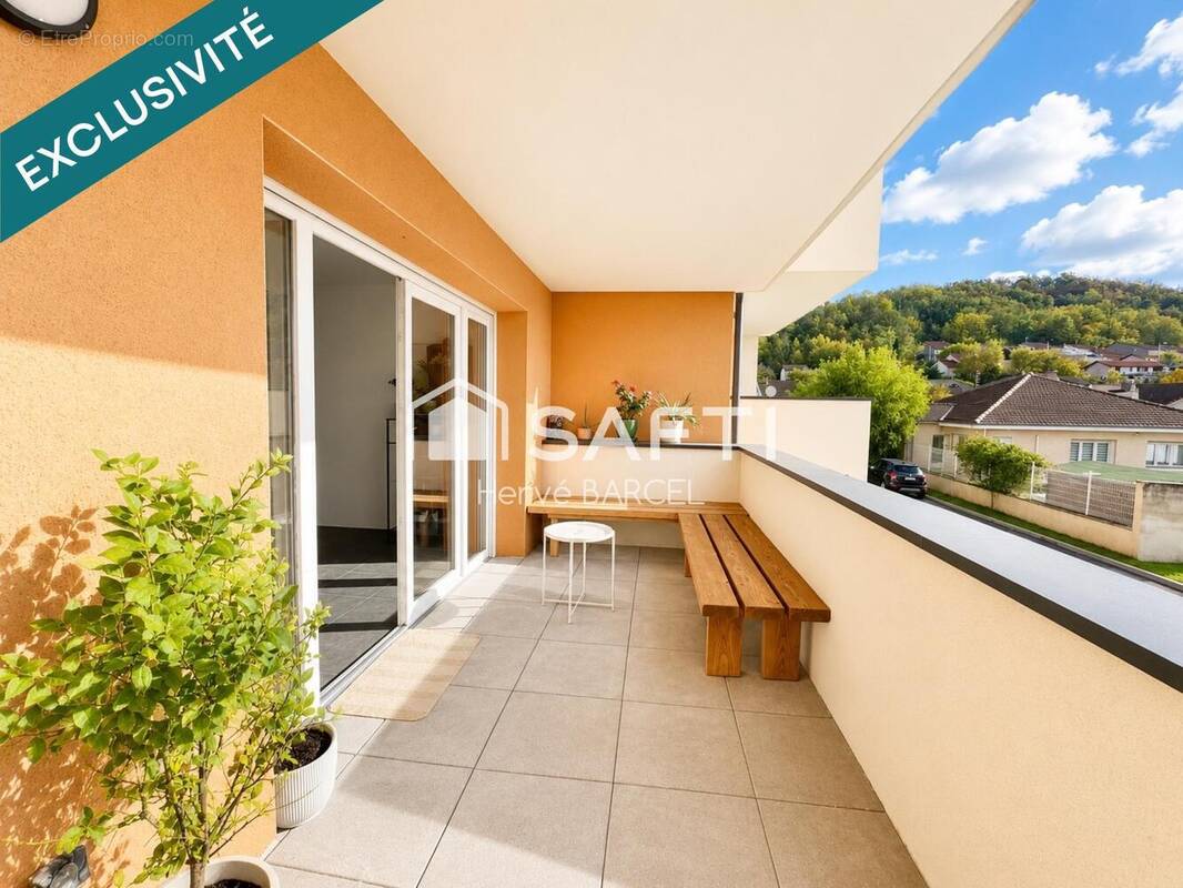 Photo 1 - Appartement à BOURGOIN-JALLIEU