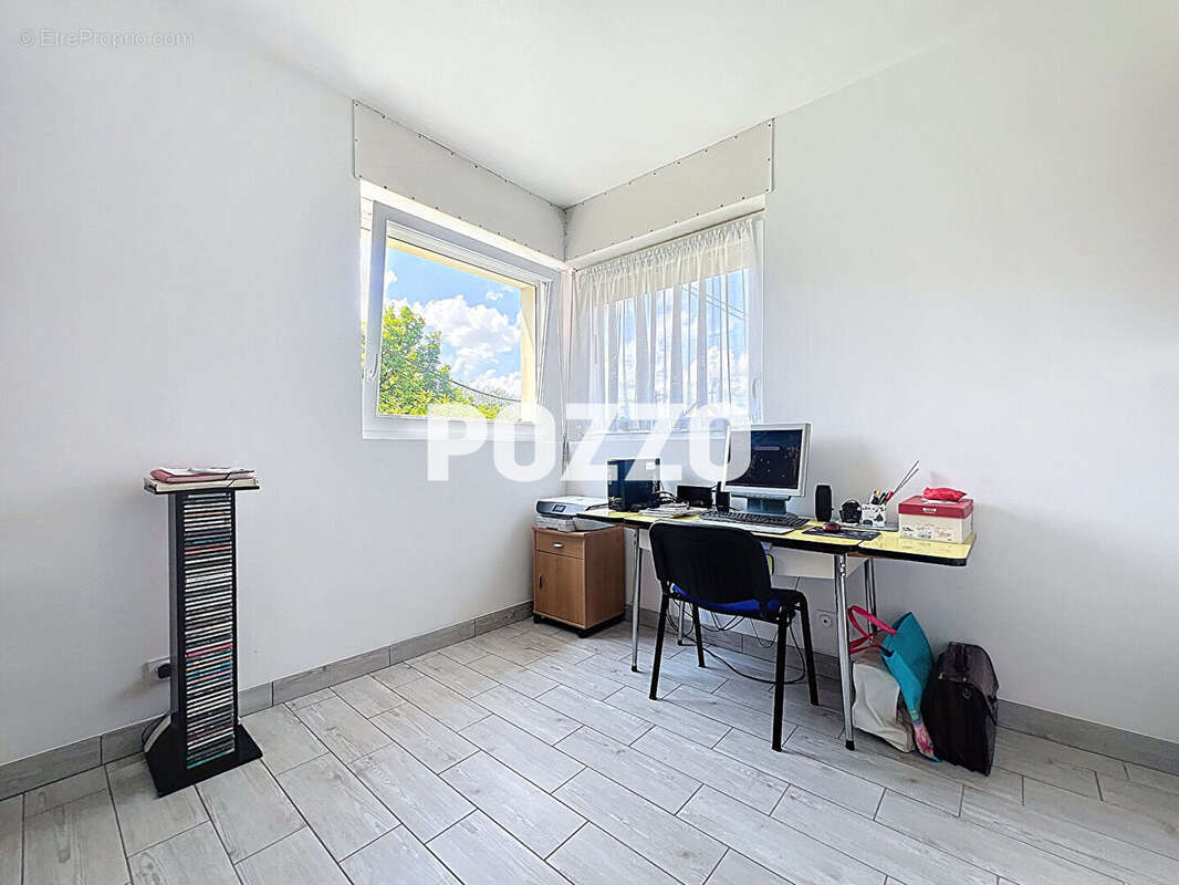 Maison à SAINT-HILAIRE-DU-HARCOUET