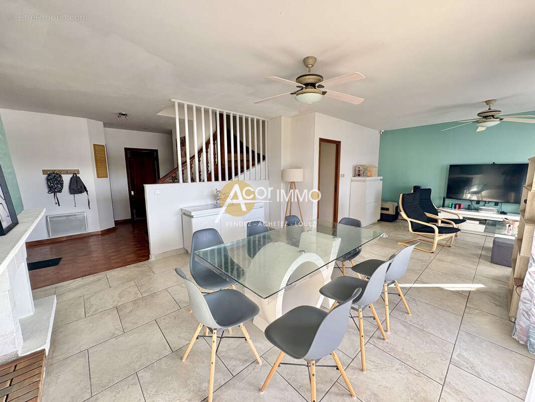 La Seyne, Grande maison d'habitation divisée en deux appartements au calme - photo 7