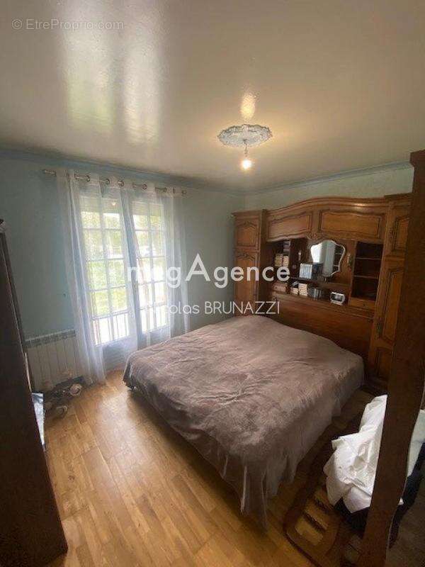 Maison à LES CHAMPEAUX