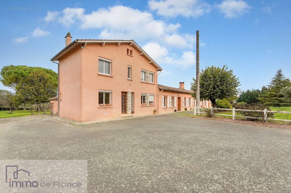 Maison à FLOURENS