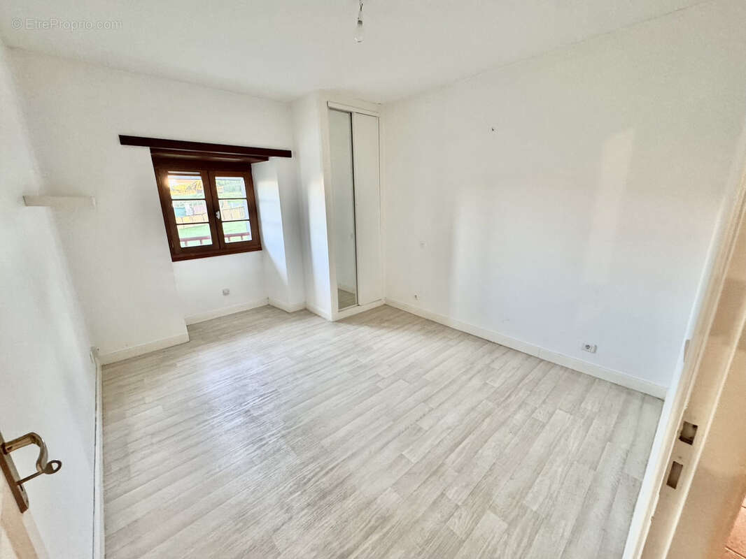 Appartement à URRUGNE