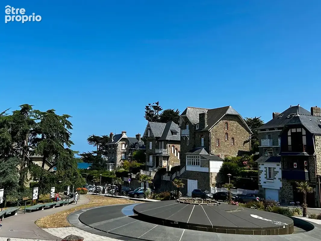 Dinard Saint-Énogat  Maison en pierre de caractère avec dépendance, à deux pas de la plage - photo 8