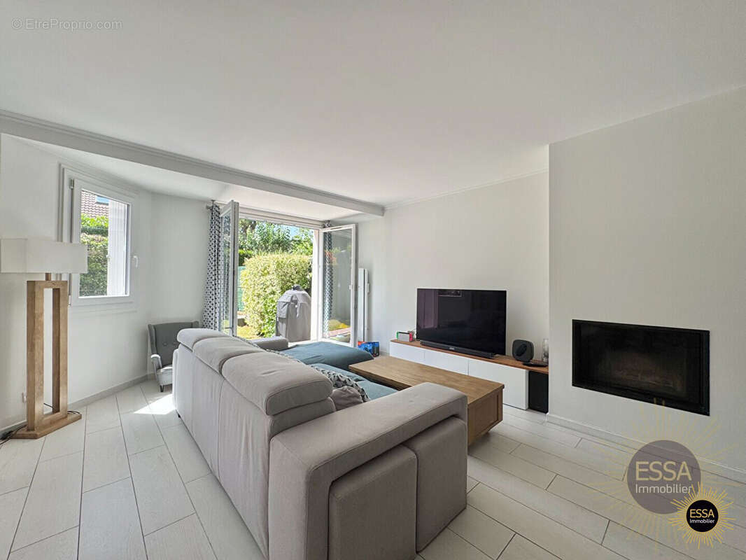 Maison à NOISY-LE-ROI