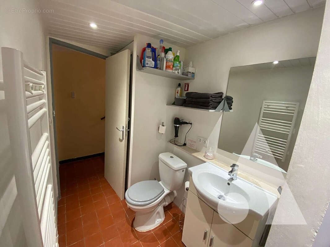 Appartement à REGUSSE