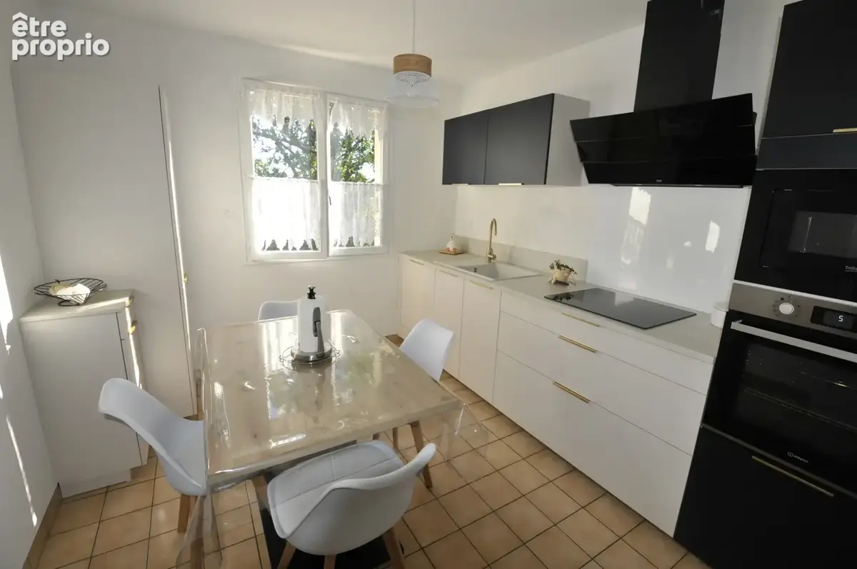 Maison sur sous sol semi enterré de 124m2 sur Boisseuil, La planche - photo 18