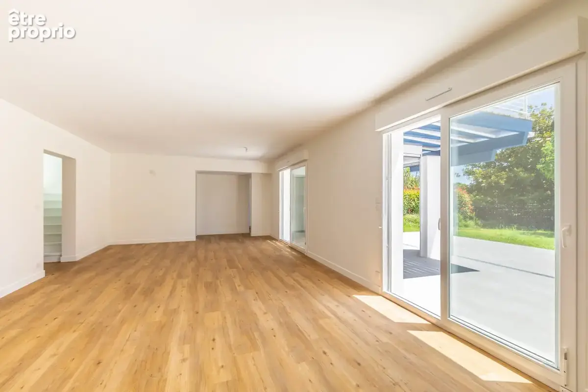 Maison 5 pièces 152 m² à vendre à Bassussarry (64200) - photo 9