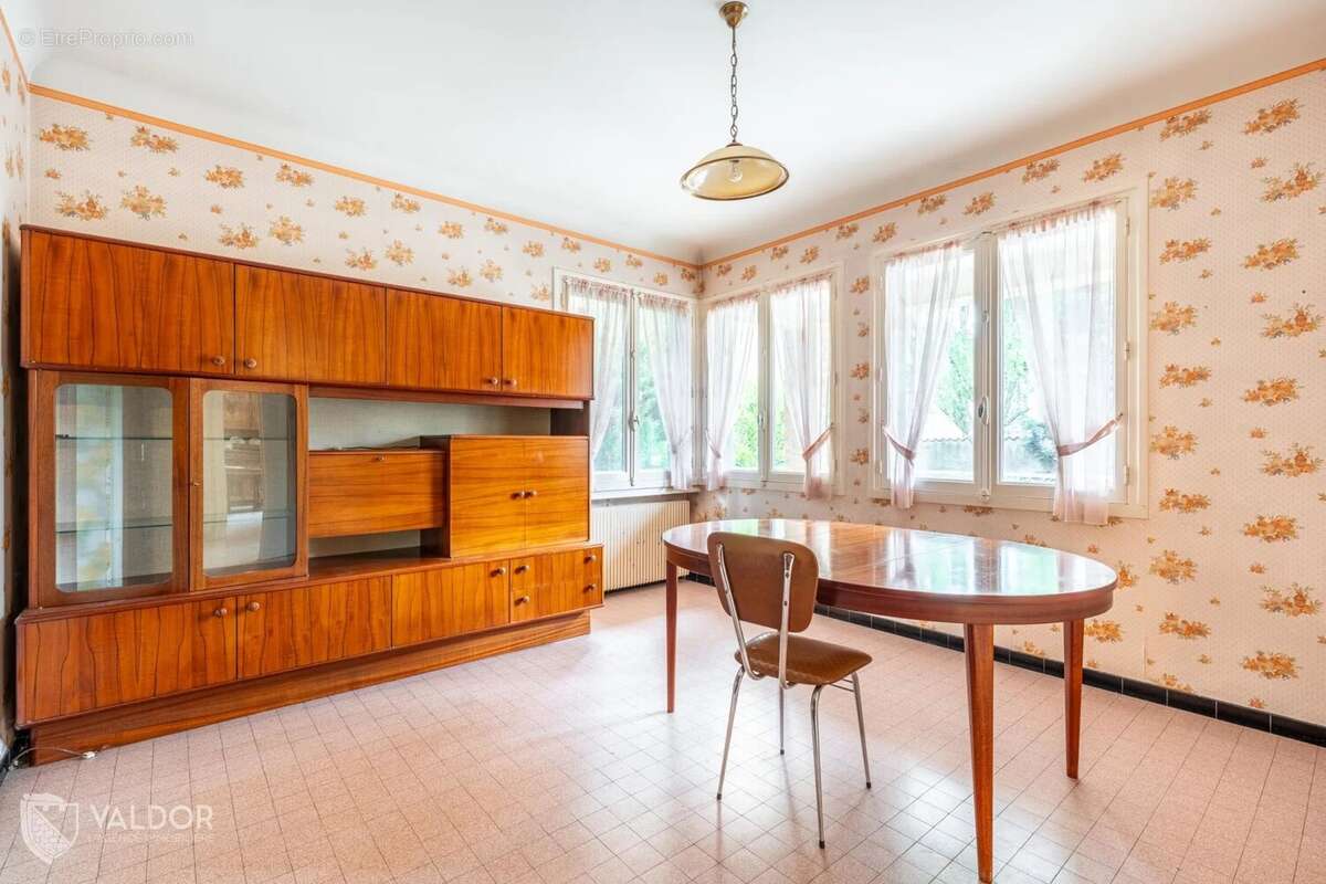 Maison à VILLEFRANCHE-SUR-SAONE