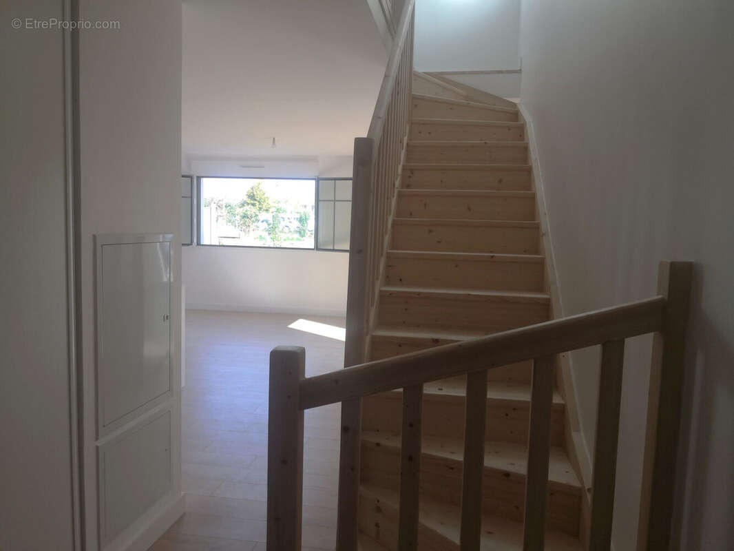 Maison à VILLENAVE-D'ORNON