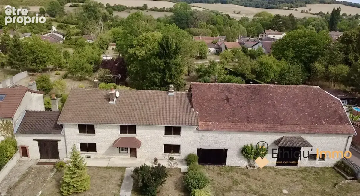 Maison à BAR-SUR-AUBE