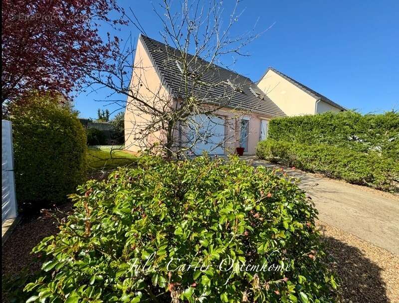 Maison à SABLE-SUR-SARTHE