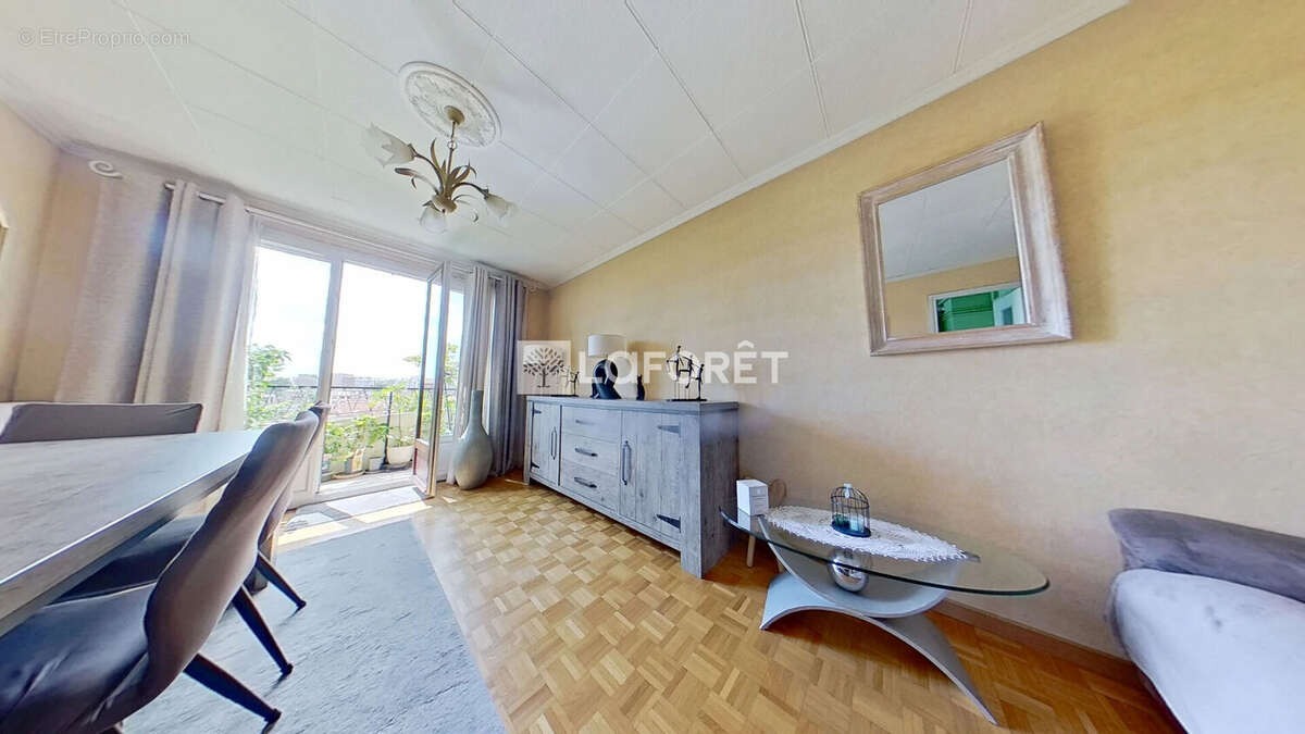 Appartement à NOISY-LE-SEC