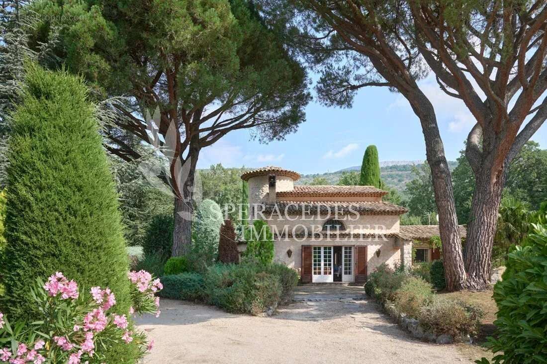 Saint-Vallier-de-Thiey - Superbe maison familiale - photo 17