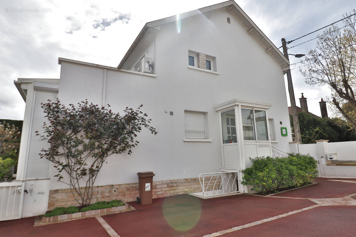 Maison à SAINTE-SAVINE