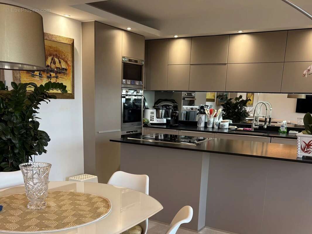 Appartement à LE CANNET