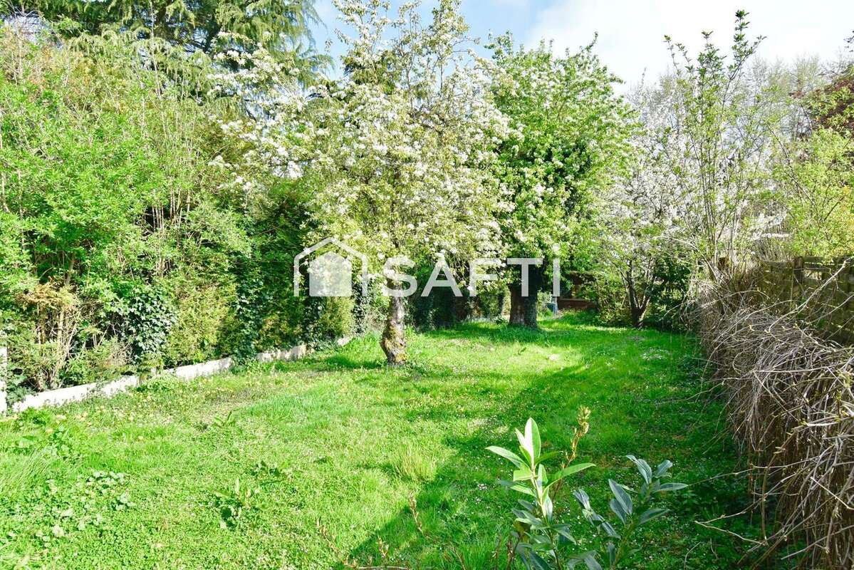 Photo 2 - Maison à NEAUPHLE-LE-VIEUX