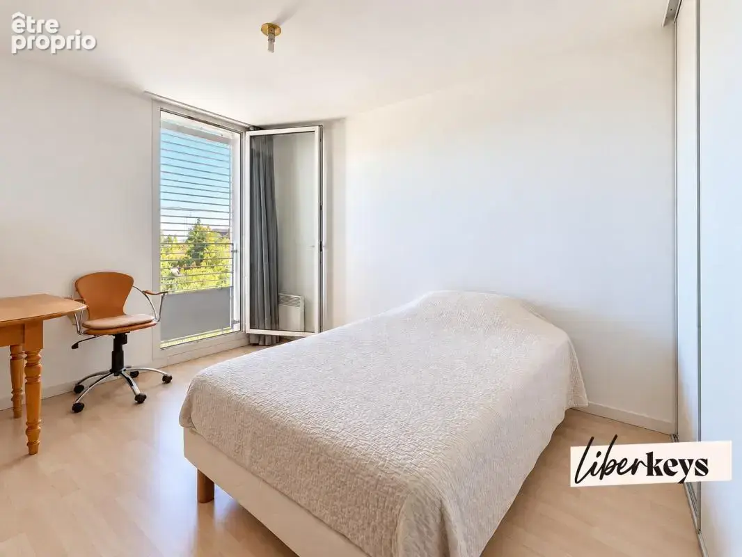 À vendre à Olivet (45160) – Appartement Type 3 de 62,89 m² avec loggia et deux places de parking - photo 7