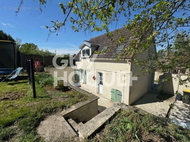 Maison de ville à vendre à Sézanne - Exclusivité Guy Hoquet - photo 8