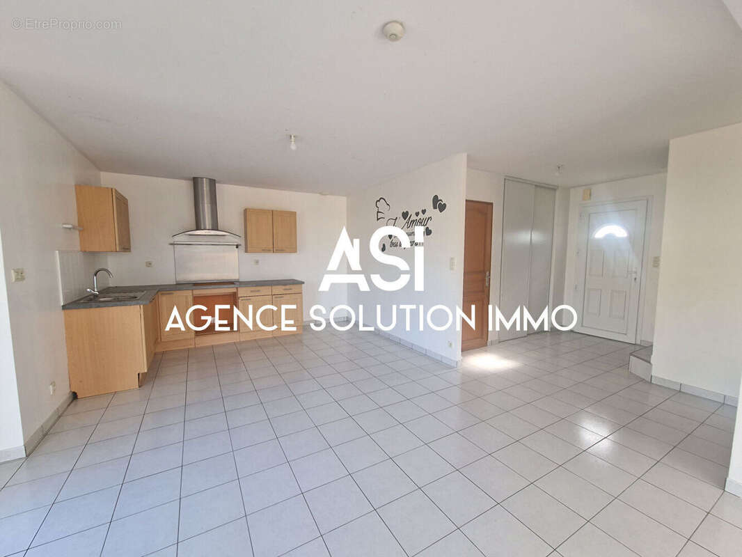 Longere de 129 m²  sur environ 800 m²  - 4 chambres - photo 2