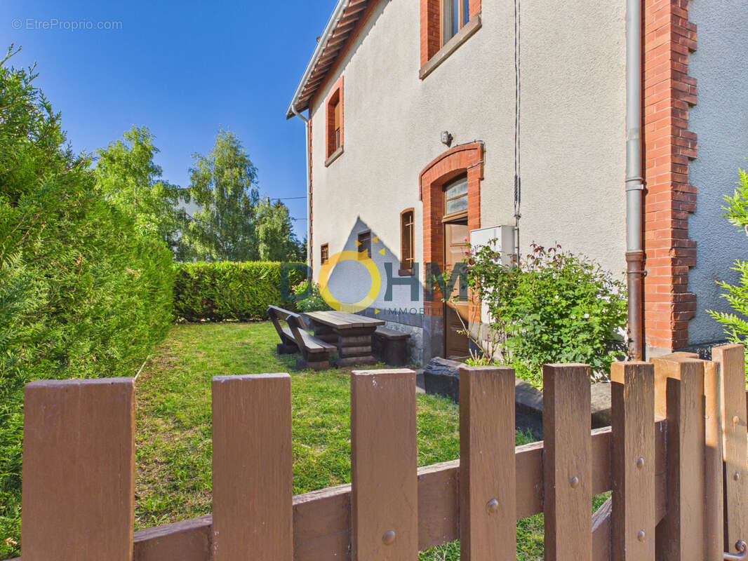 Maison de gare habitable de suite avec terrain - photo 5