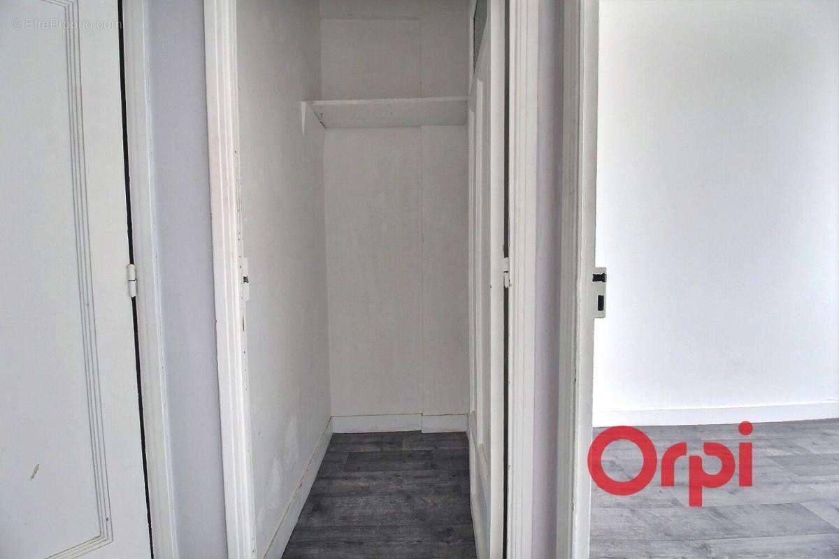 Appartement à MARSEILLE-7E