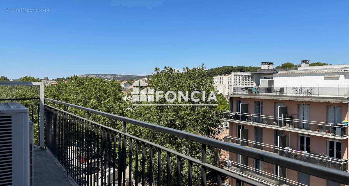 Appartement à SALON-DE-PROVENCE