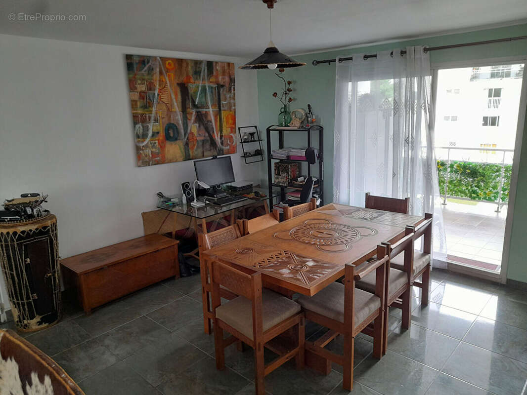 Appartement à SAINT-DENIS