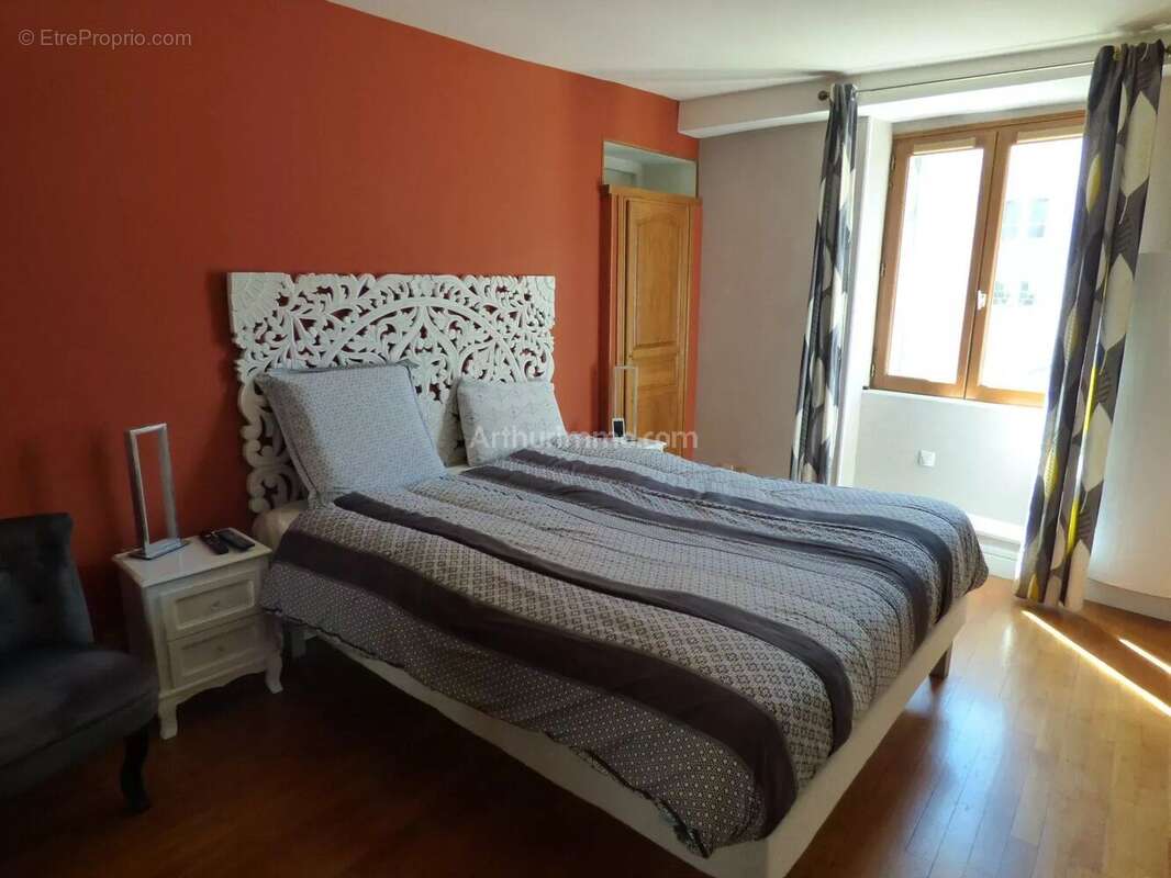 Maison à L&#039;ISLE-SUR-SEREIN