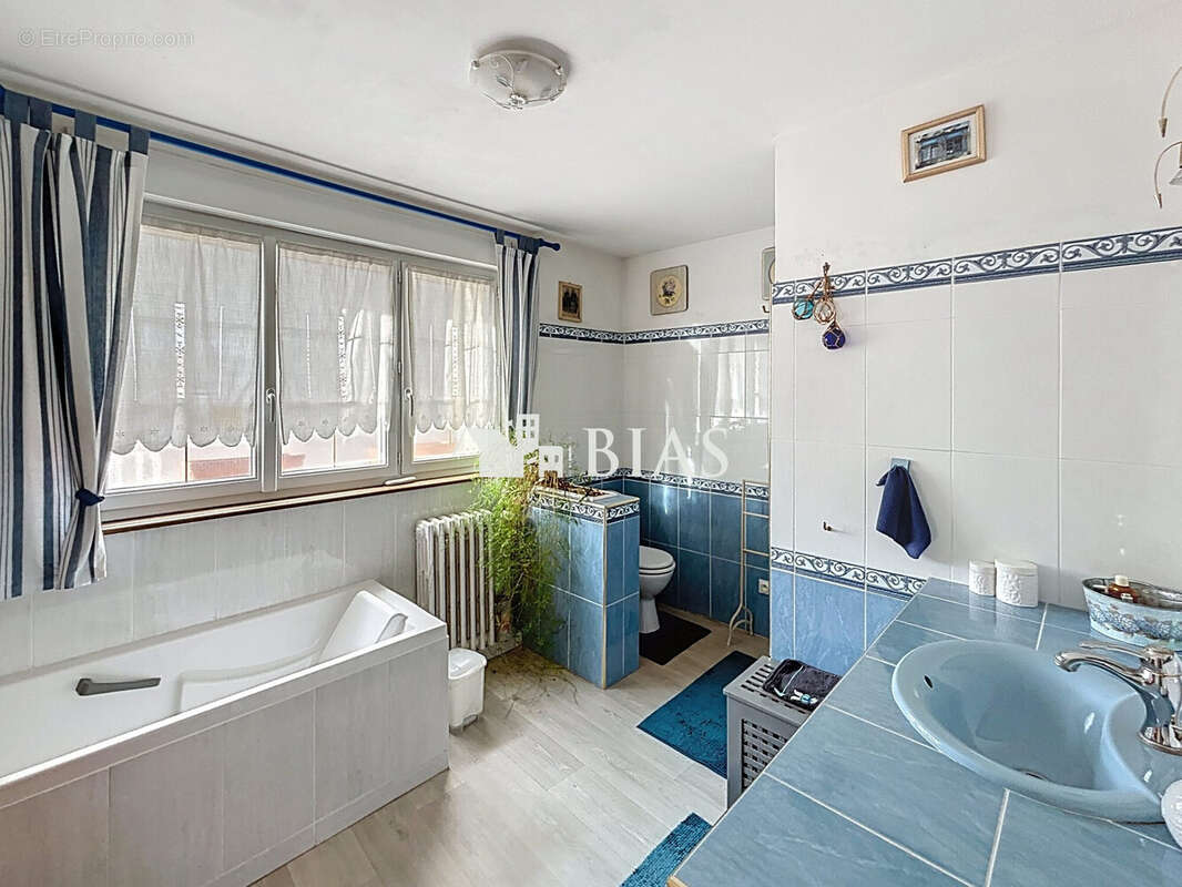 Maison à CAUDEBEC-LES-ELBEUF