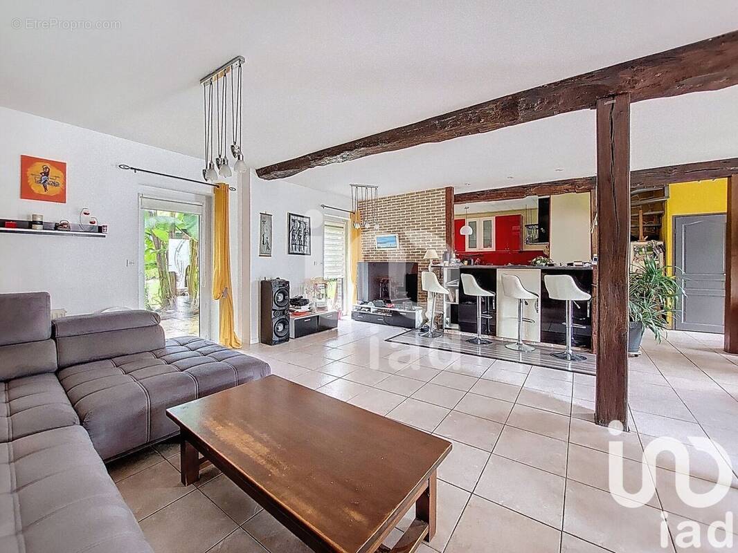 Photo 1 - Maison à SAINT-PIERRE-DE-VARENGEVILLE