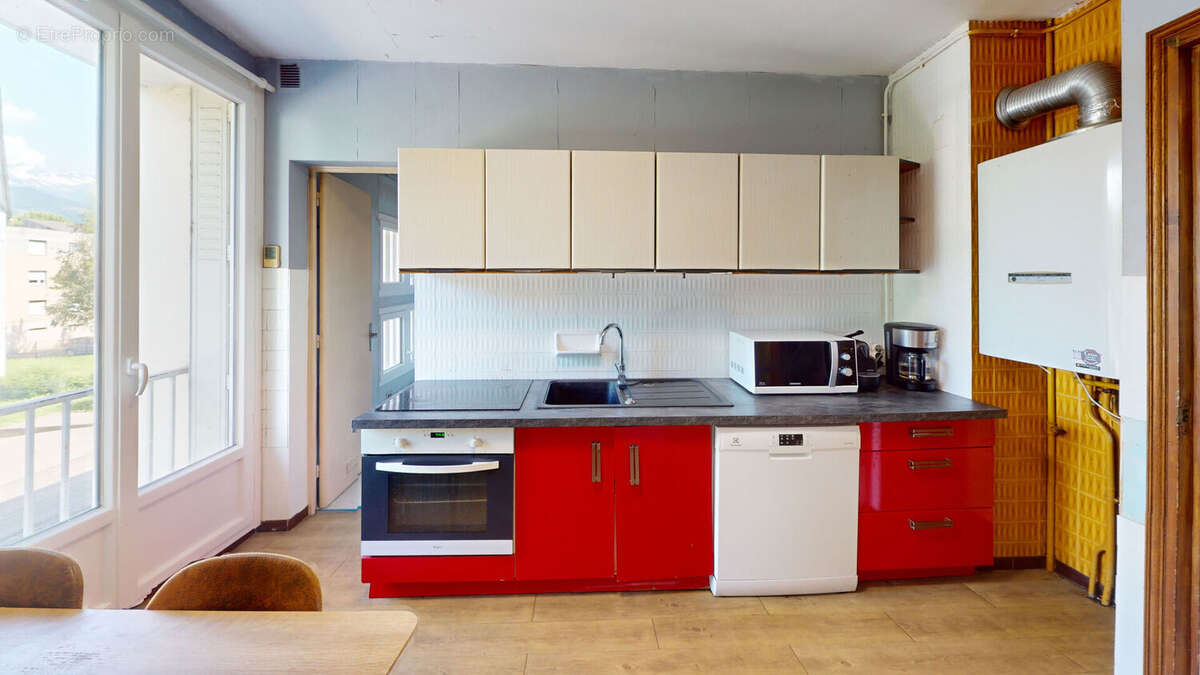 Appartement à SAINT-MARTIN-D'HERES