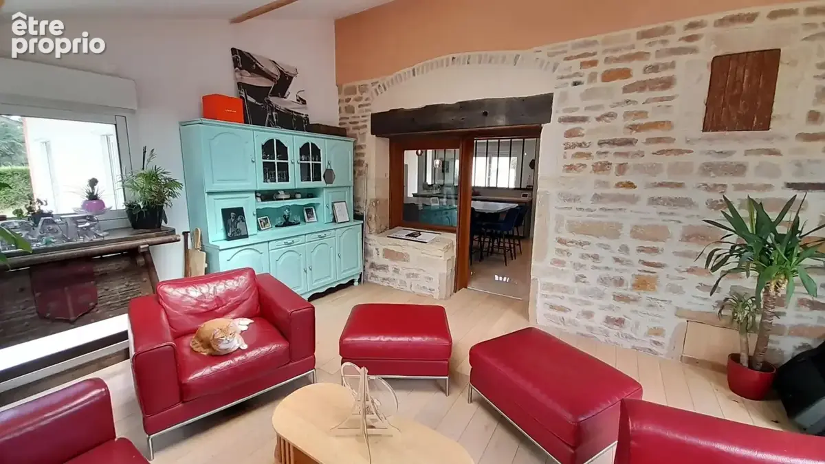 Maison 7 pièces 135 m² à vendre à Montceaux (01090) - photo 11