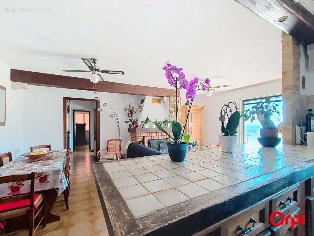 Appartement à MENTON