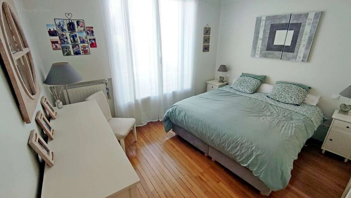 Maison à LE PERREUX-SUR-MARNE