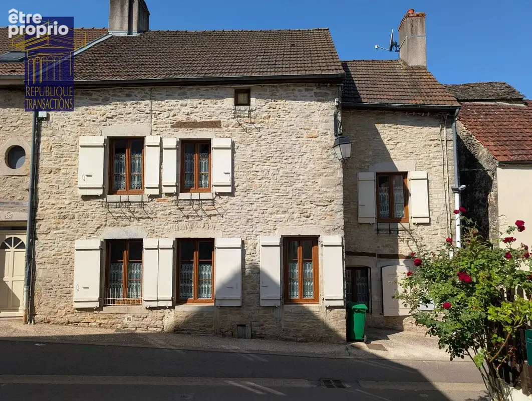 Appartement à BLIGNY-SUR-OUCHE