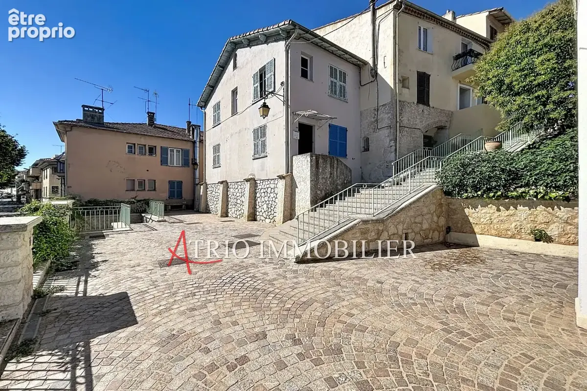 Maison 4 pièces 70 m² à vendre à Saint-Laurent-Du-Var (06700) - photo 4