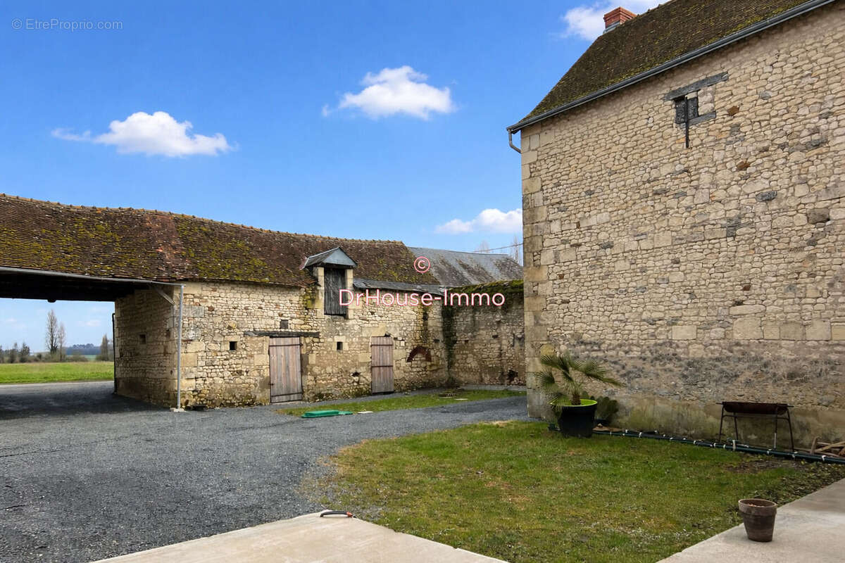 Maison à SAINTE-MAURE-DE-TOURAINE