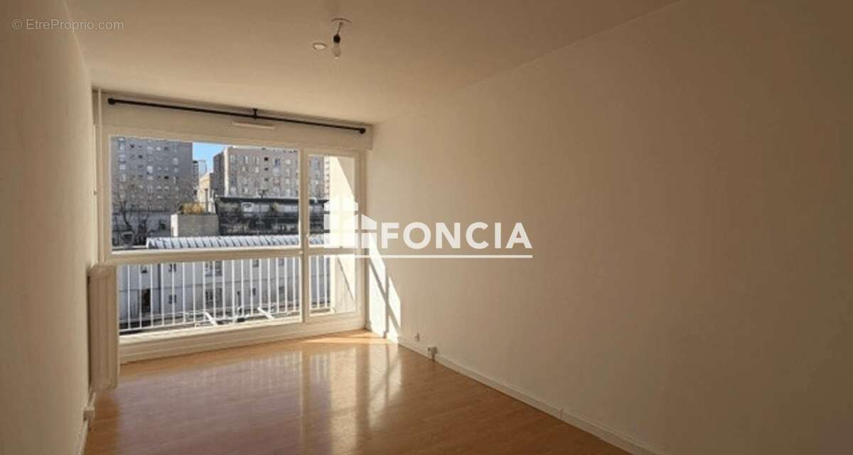 Appartement à PARIS-20E