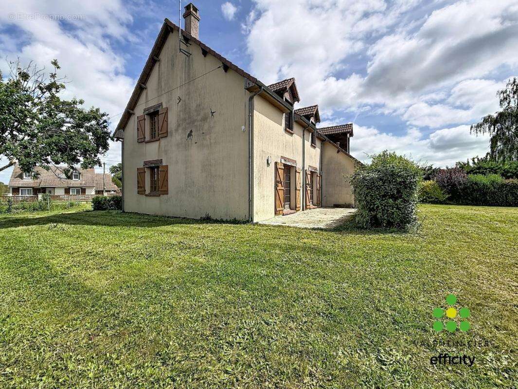 Maison à CHATEAUNEUF-EN-THYMERAIS
