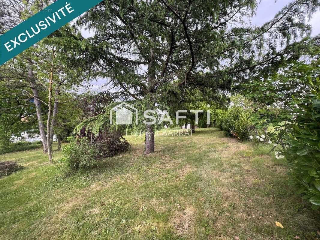 Photo 2 - Terrain à ISSOIRE